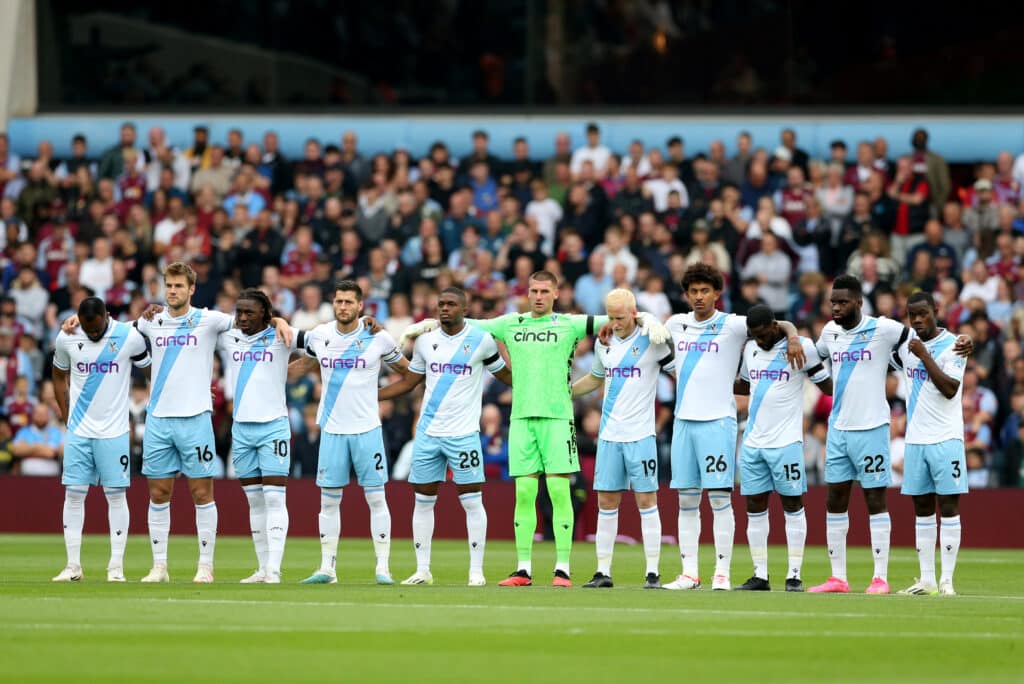 Crystal Palace vs Fulham lineups - African brothers against each other 3 Crystal Palace players observe a minutes silence before the game