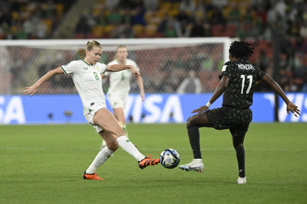 Gift Monday - Salary, net worth, boyfriend, house 1 Gift Monday of Nigeria challenge for the ball